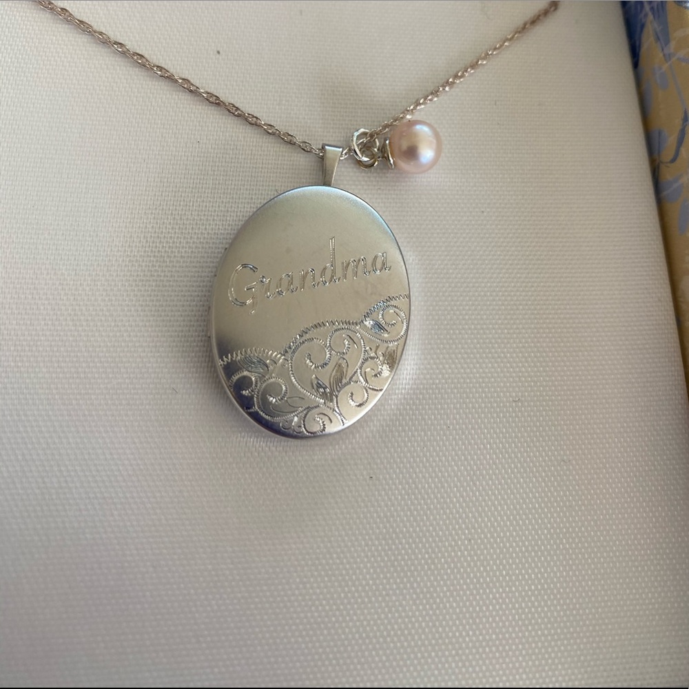 Vantel Locket of Love Necklace